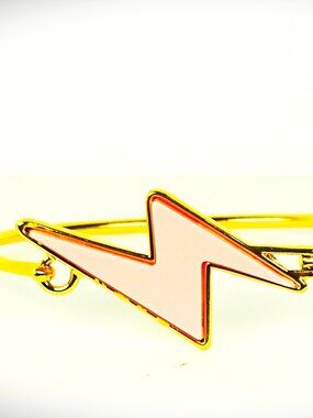 MARC JACOBS Gold Plsted Pink Resin Thunder Symbol Bangle Bracelet